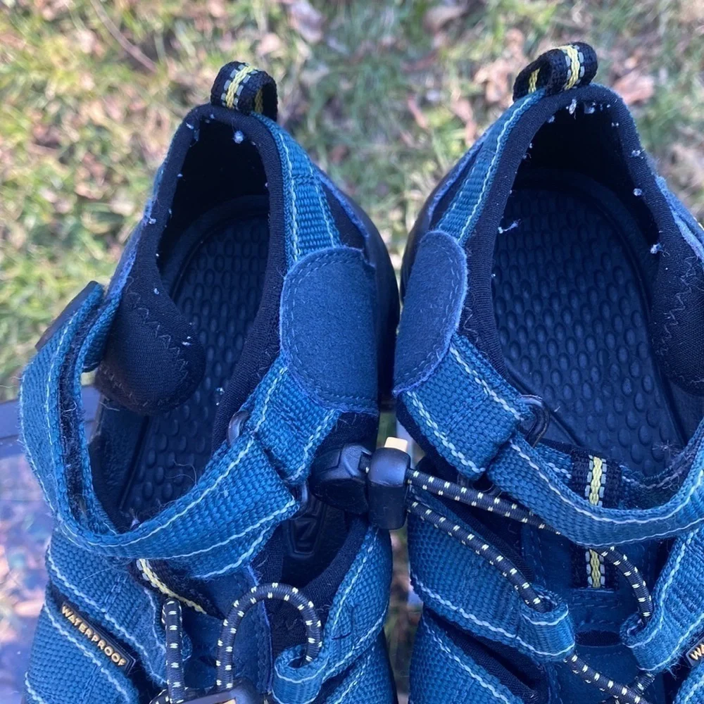 Keen Pin On Cute Orthopedic Shoes Waterproof unisex blue